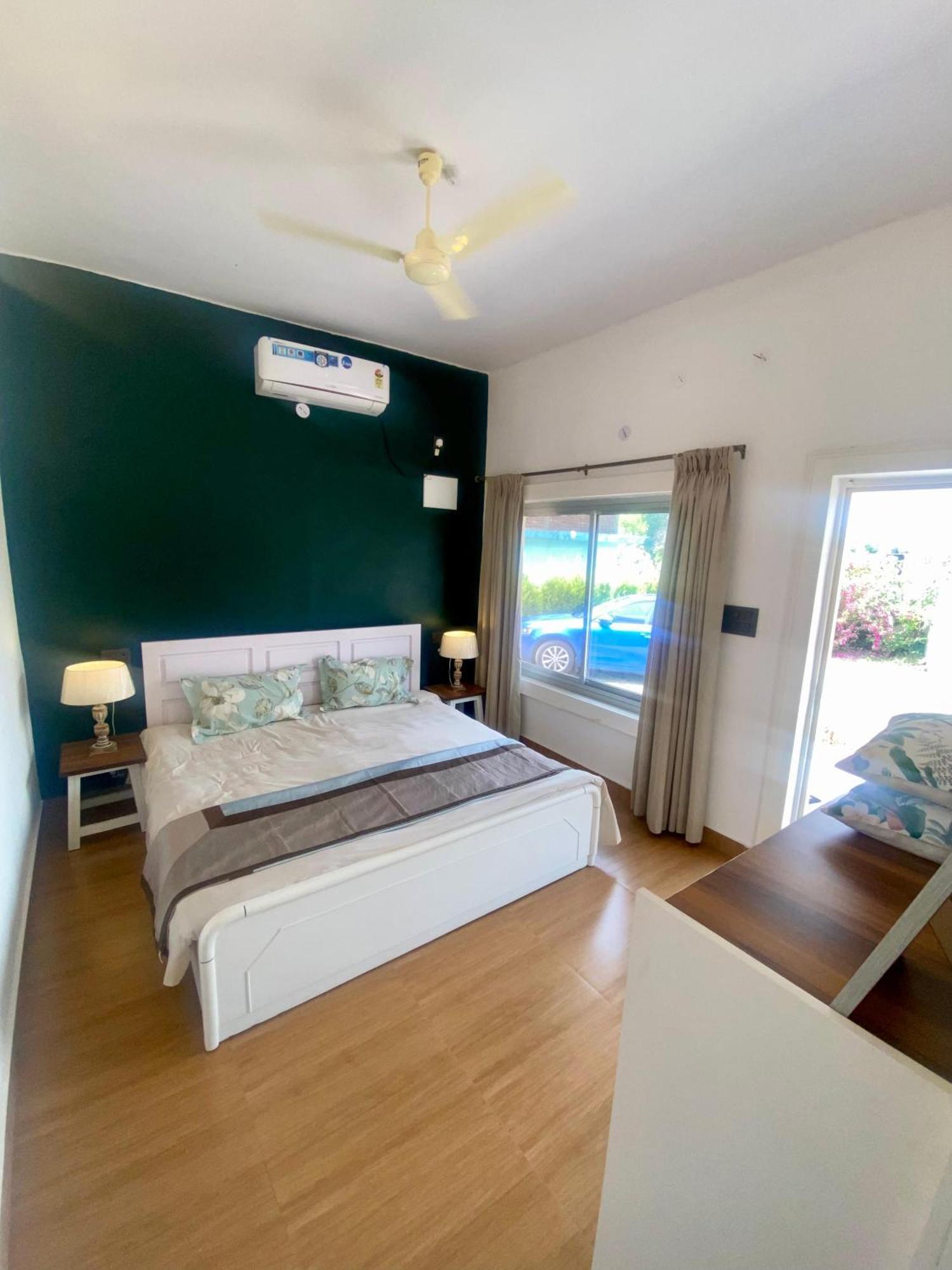 The Bougainvillea Cottage Farmstay Near Dehradun , 2 Bedroom Private Cottage Next To Fields And Orchards With Hill Views Luaran gambar